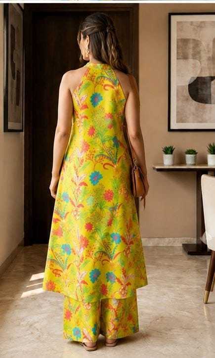 Aarohi Printed Linen Kurti Set 2 Aarohi Printed Linen Kurti Set - Image 2