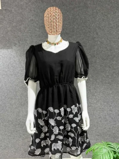 Elora Heavy Crepe Threadwork Top