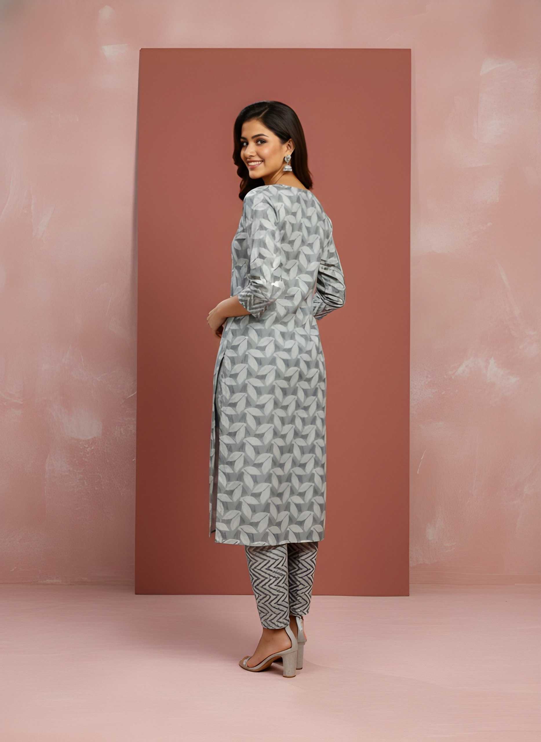 Ishani Heavy Cotton Printed Kurta Set 3 Ishani Heavy Cotton Printed Kurta Set - Image 3