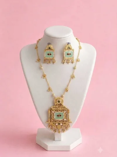 Meera Mint Pearl Necklace Set