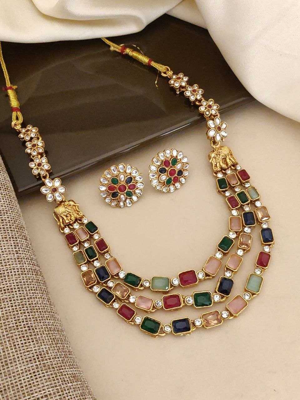 Vaidehi Floral Kundan Necklace Set 2 Vaidehi Floral Kundan Necklace Set - Image 2