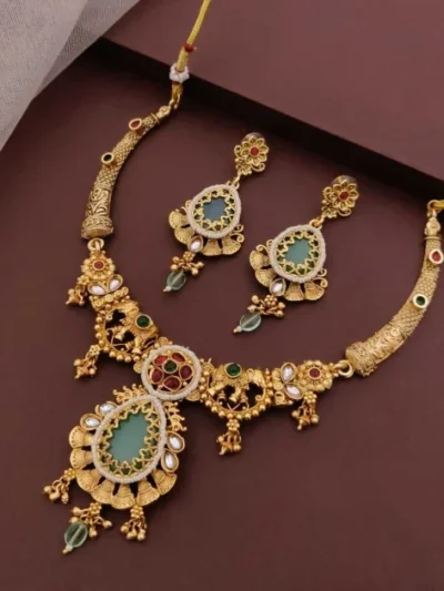 Vasundhara Temple Kundan Necklace Set